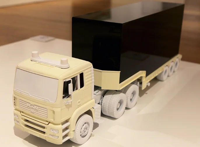 screenshot 3D printed articulated truck with black acrylic container